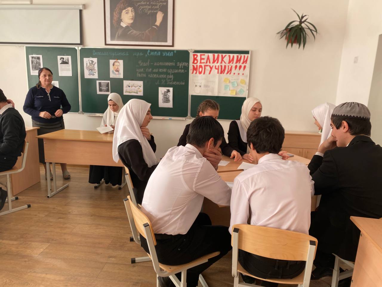 В рамках недели русского языка и литературы прошла интеллектуальная игра &amp;quot;Сила ума&amp;quot; посвященная 165-летию со дня рождения А.П.Чехова. .
