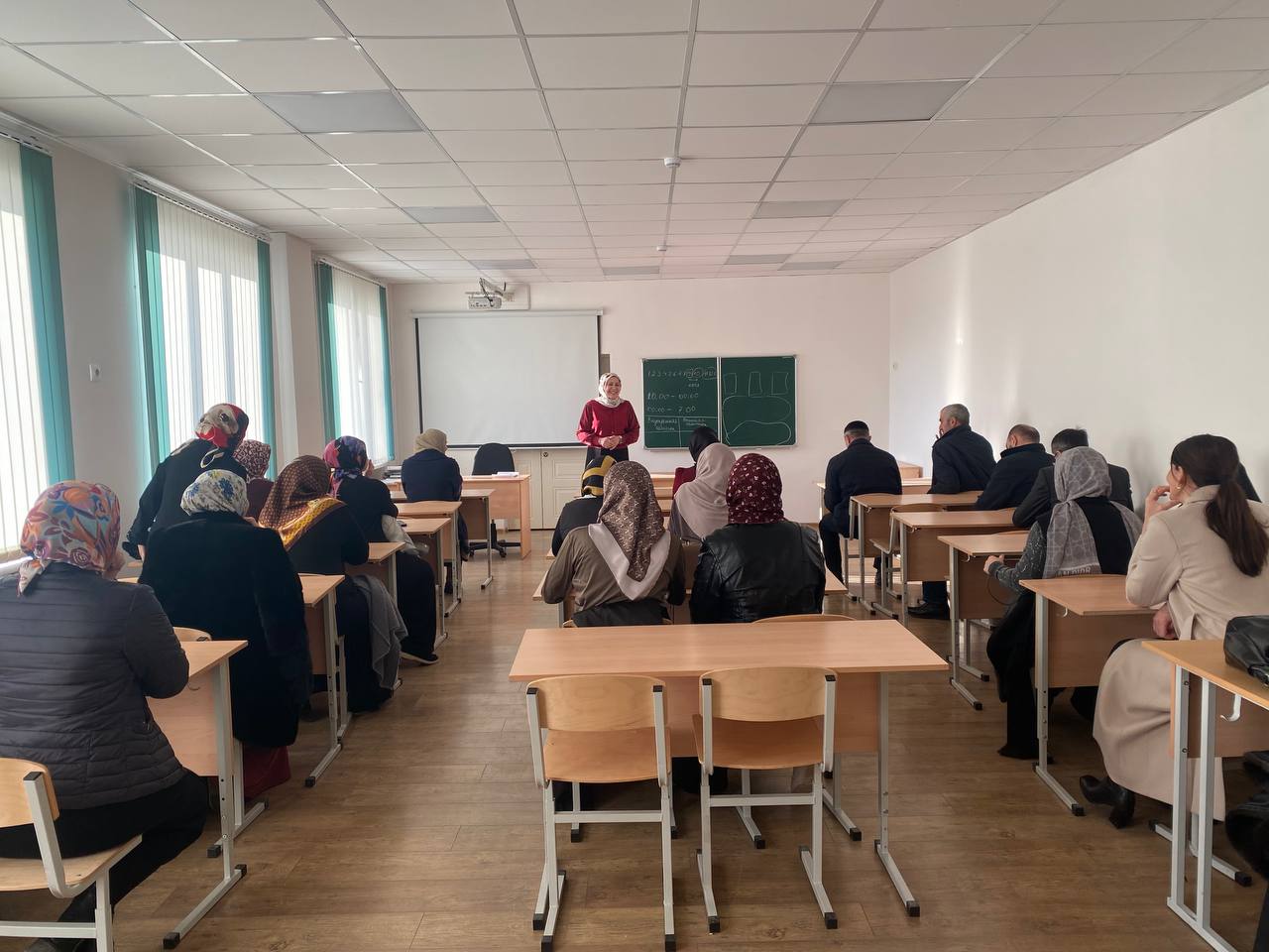 В ГБОУ «СОШ №8 г. Назрань» проходили родительские собрания по подготовке к ОГЭ и ЕГЭ. .