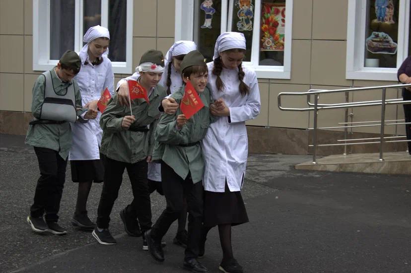 6 мая 2025 года в нашей школе прошло общешкольное мероприятие, посвящённое 80-летию Великой Победы..