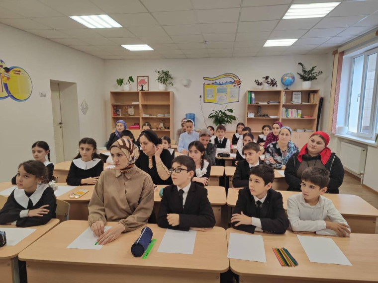 Орлята ГБОУ «СОШ №8 г.Назрань» подготовили для вас итогового событие: — Кинолекторий «Лидер и его команда» с приглашенным лидером..
